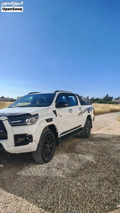 Toyota Hilux GR Sport 2