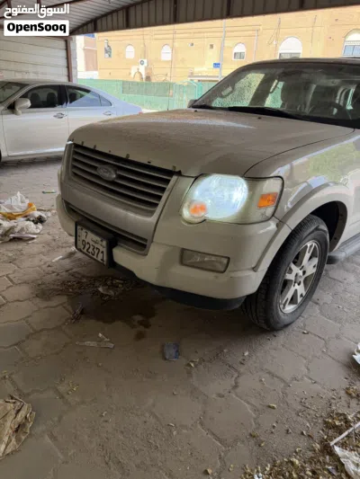Ford Explorer XL 4