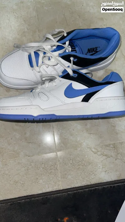 Nike Full Force Low (GS) وقابل للتفاوض نظيف وغير مستعمل 2