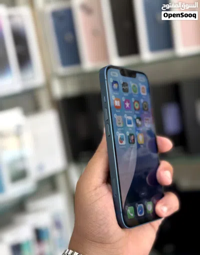 عرض خاص : iPhone 13 256gb هواتف نظيفة جدا بحالة الوكالة بدون اي شموخ أو مشاكل مع ضمان و ملحقات 3