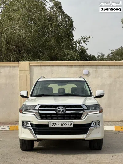 تۆیۆتا لەند کڕووزەر GXR 3