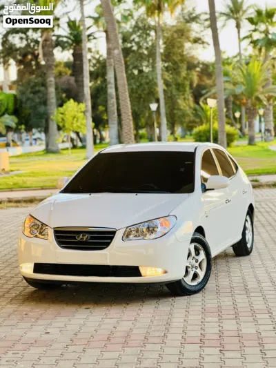 Hyundai Avante SE 2