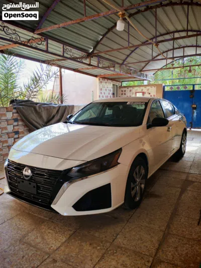 Nissan Altima S 2