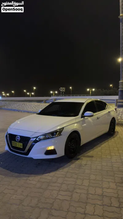 Nissan Altima SV 3