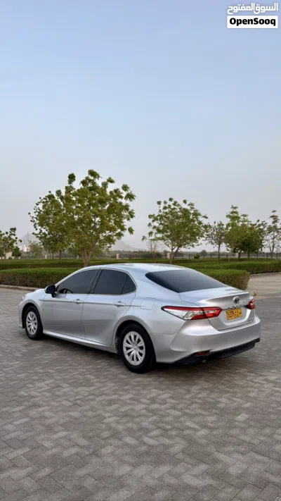 Toyota Camry LE 4
