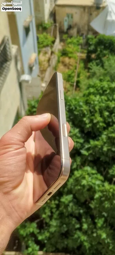 Apple iPhone 16 Pro max ايفون 16 برو ماكس Bt 90% 256 gb 4