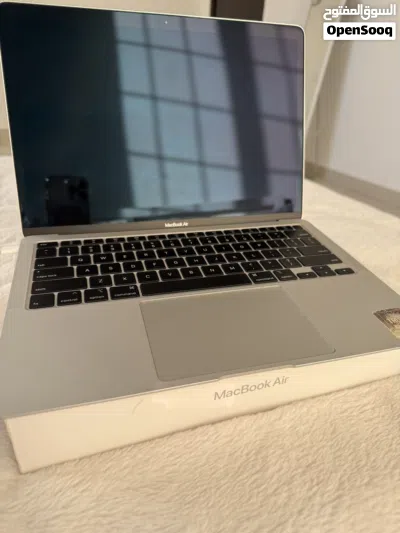 Macbook air 2020 i5 13.3 inch for sale 2