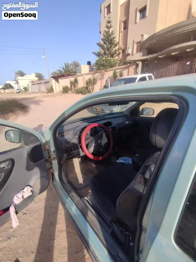 أوبل كورسا Standard 4