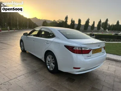 Lexus ES ES 250 Luxury 2