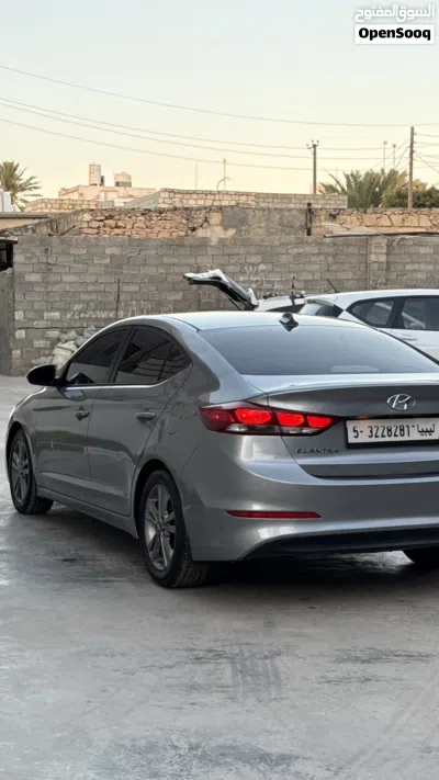 هيونداي النترا Standard 3