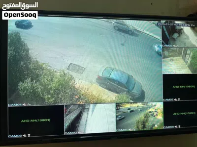 فيلا طابقية على شارع الأردن مباشرة بسعر مغري 4