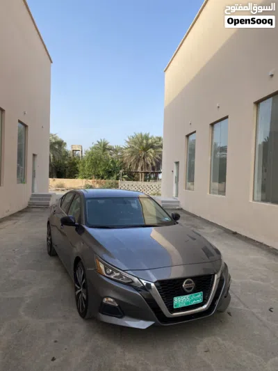 نيسان التيما SR 4