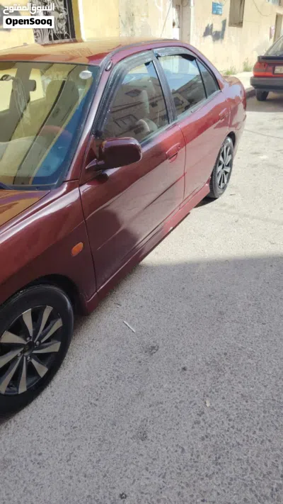 Mitsubishi Lancer Standard 2