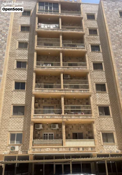 للبيع شقة ميدان حولي 3