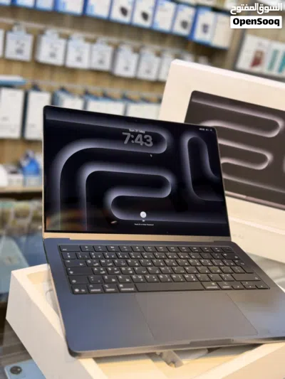 Macbook Pro M5 chip 4