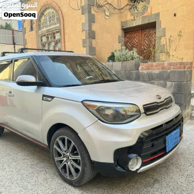 كيا سول GT-Line 4