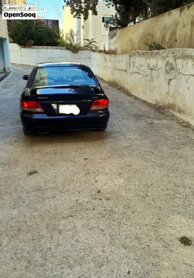 Mitsubishi Galant Standard 2