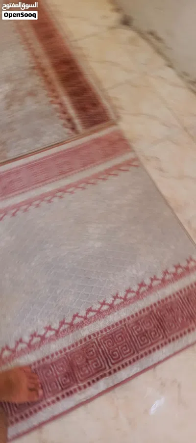 سجاد تركي بحالة جديده استخدام خغيف 2
