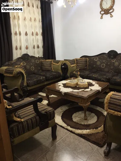 طقم كنب 9 مقاعد مع ملحقاته 2