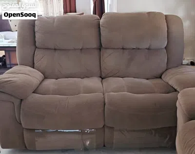 طقم كنب ريكلانير كهرباء و ليس يدوي بحاله ممتازه و بسعر ممتاز مستعمل للإستفسار 4