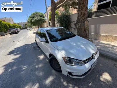 Volkswagen Golf E-Golf 4