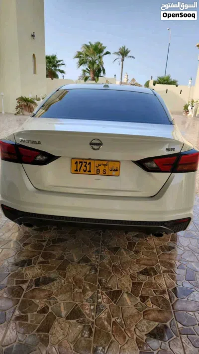 نيسان التيما SR 2