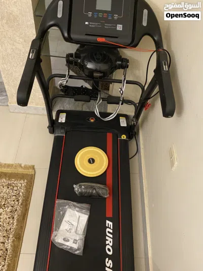سير نضيف نضيف شبه جديد مستعمل حاجه بسيطه 4