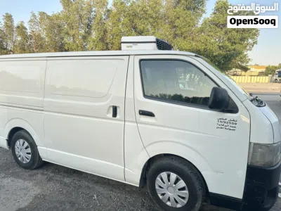 Toyota Hiace GLS 2