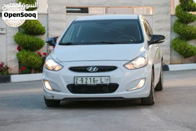 Hyundai Accent Standard 4