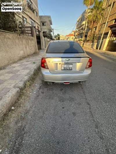 Chevrolet Optra LS 2