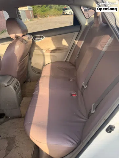 Nissan Sentra Standard 2