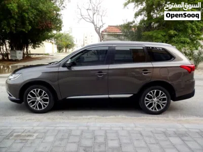 Mitsubishi Outlander Standard 3