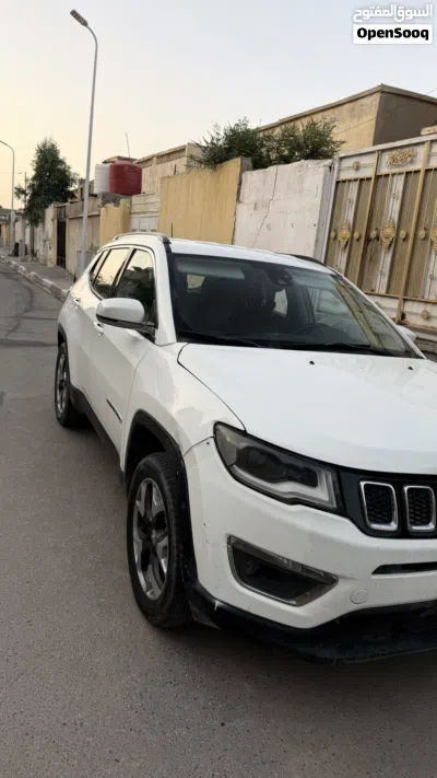 جيب كومباس Latitude 2