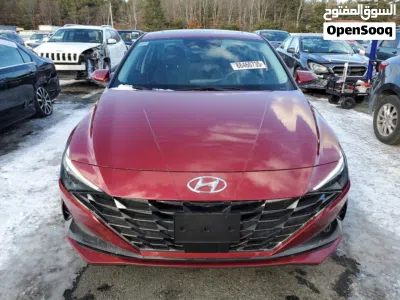 Hyundai Elantra Limited 4