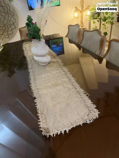 ميز طعام خشب وزجاج 3