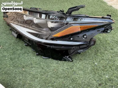 ليت لكزس ثلاث عدسات وكالة Es 2022 f sport 3