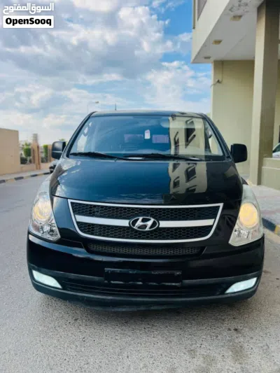 Hyundai H1 Standard 2