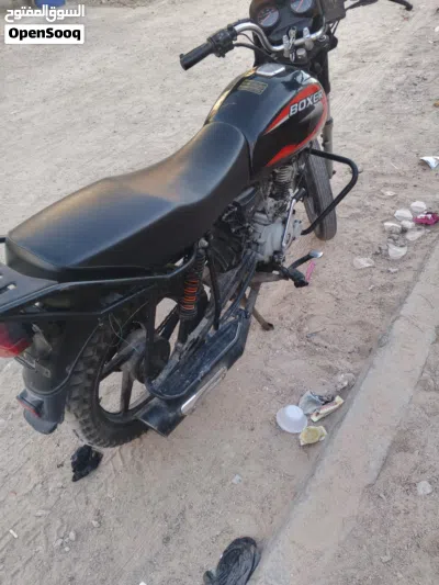 باجاج بوكسر 4