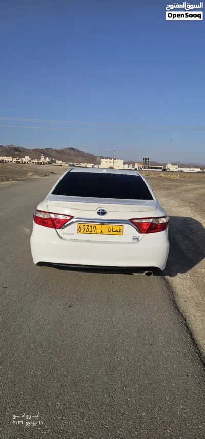 تويوتا كامري XLE 3