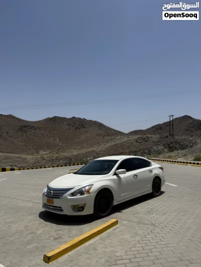 Nissan Altima S 3