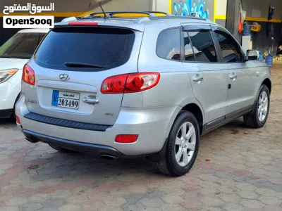 Hyundai Santa Fe Limited 4