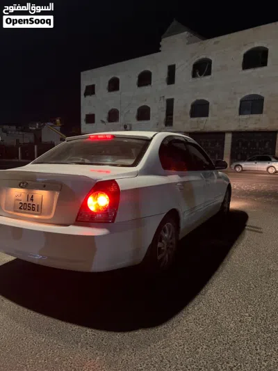 هيونداي افانتي Standard 4