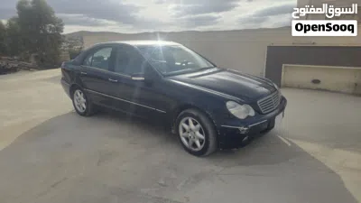 مرسيدس بنز الفئة-C C 200 2