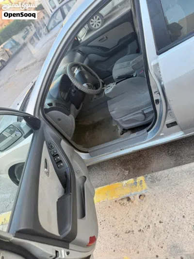 هيونداي افانتي Standard 4