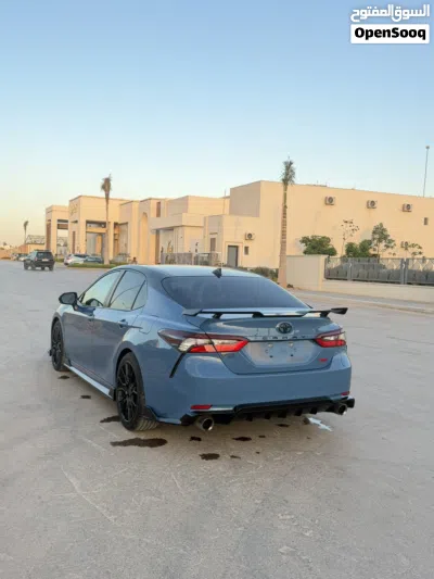 تويوتا كامري LE 2