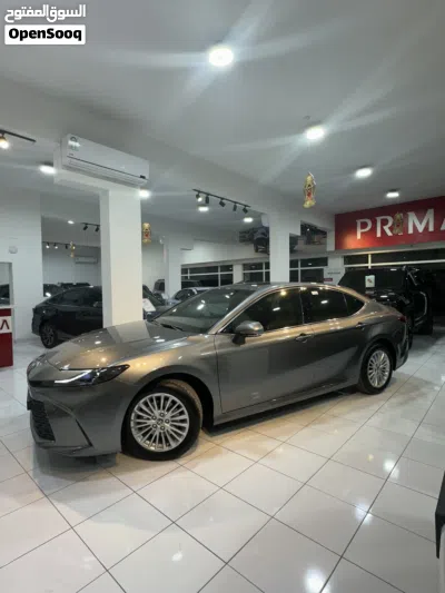 Toyota Camry LE 4
