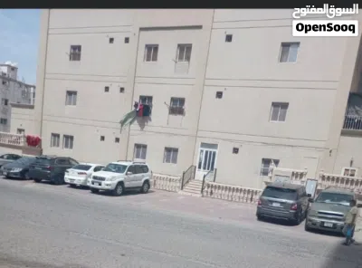 للإيجار عائلات غرفه وصاله ومطبخ وحمام الفروانيه ق 2 شارع 81 3