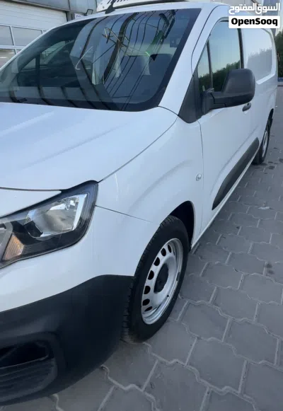 بيجو بارتنر Standard 3