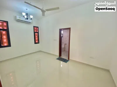 villas for rent in khod 4 hay Alkawthar/ فيلا للايجار في الخوض الرابعة حي الكوثر 2