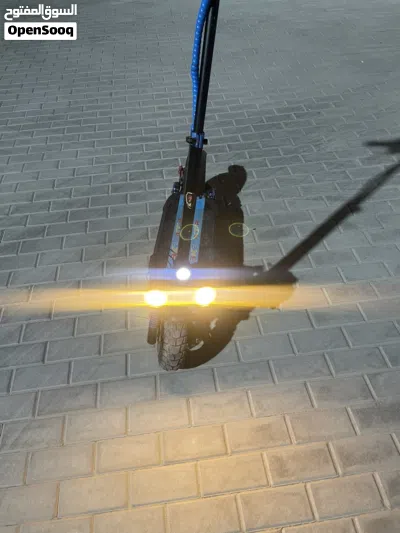 used e10 scooter . 4